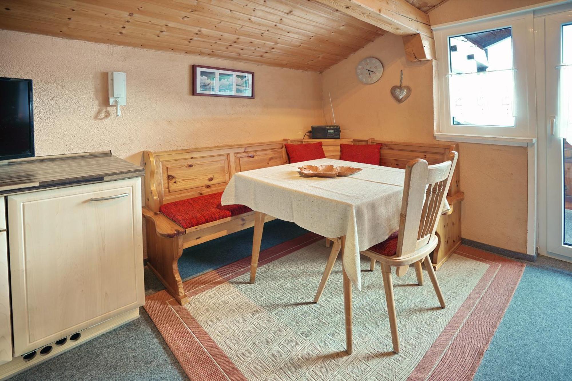 Gaestehaus Bergfrieden Bolsterlang Exteriör bild
