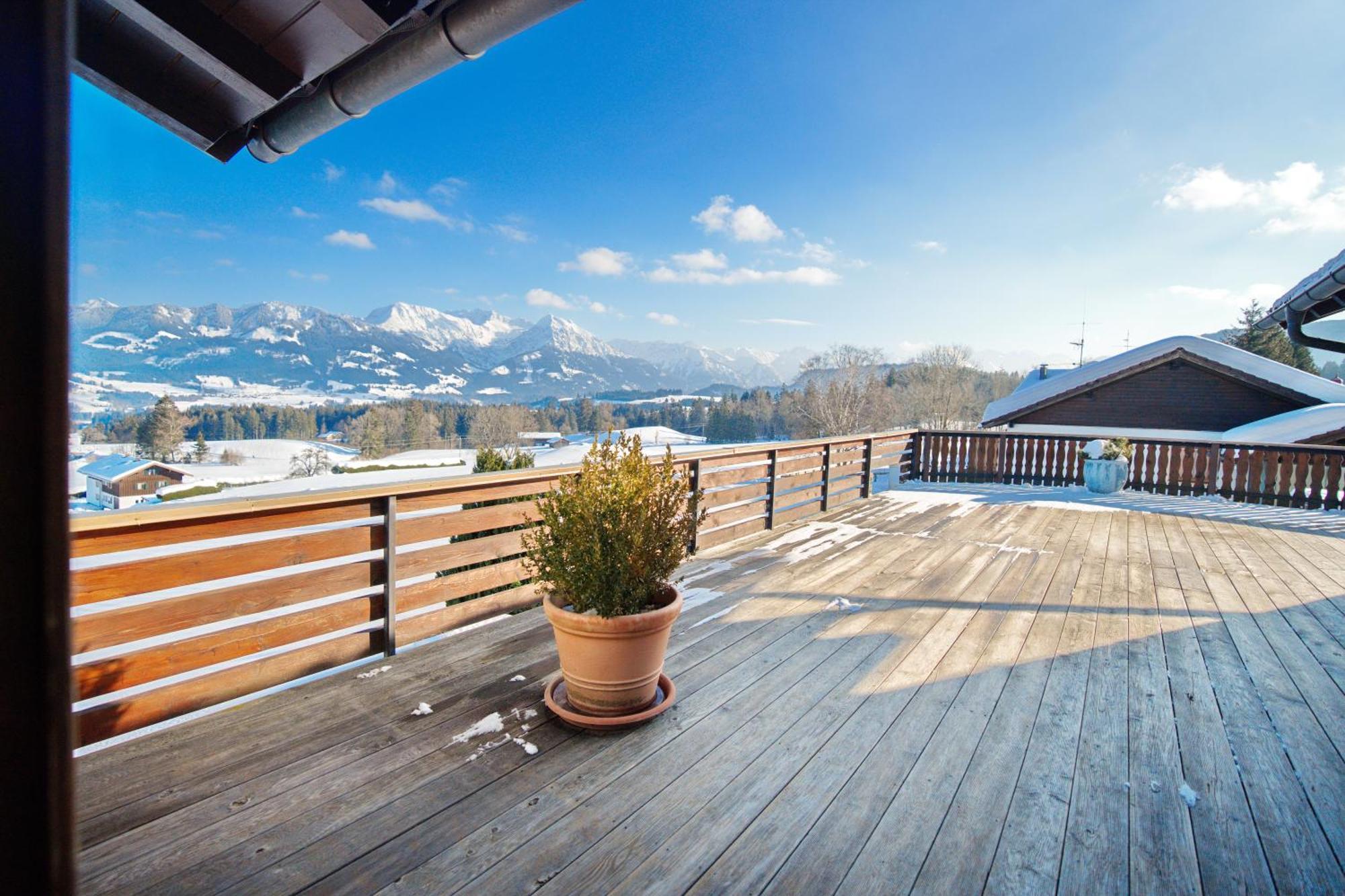 Gaestehaus Bergfrieden Bolsterlang Exteriör bild