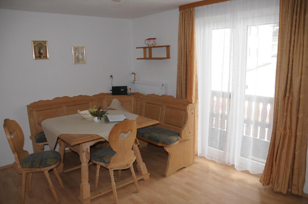 Gaestehaus Bergfrieden Bolsterlang Exteriör bild
